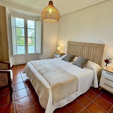 Apartamentos Santa Marina ยาเนส ภายนอก รูปภาพ