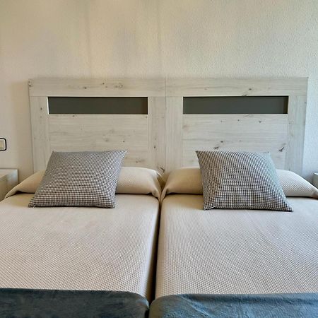 Apartamentos Santa Marina ยาเนส ภายนอก รูปภาพ