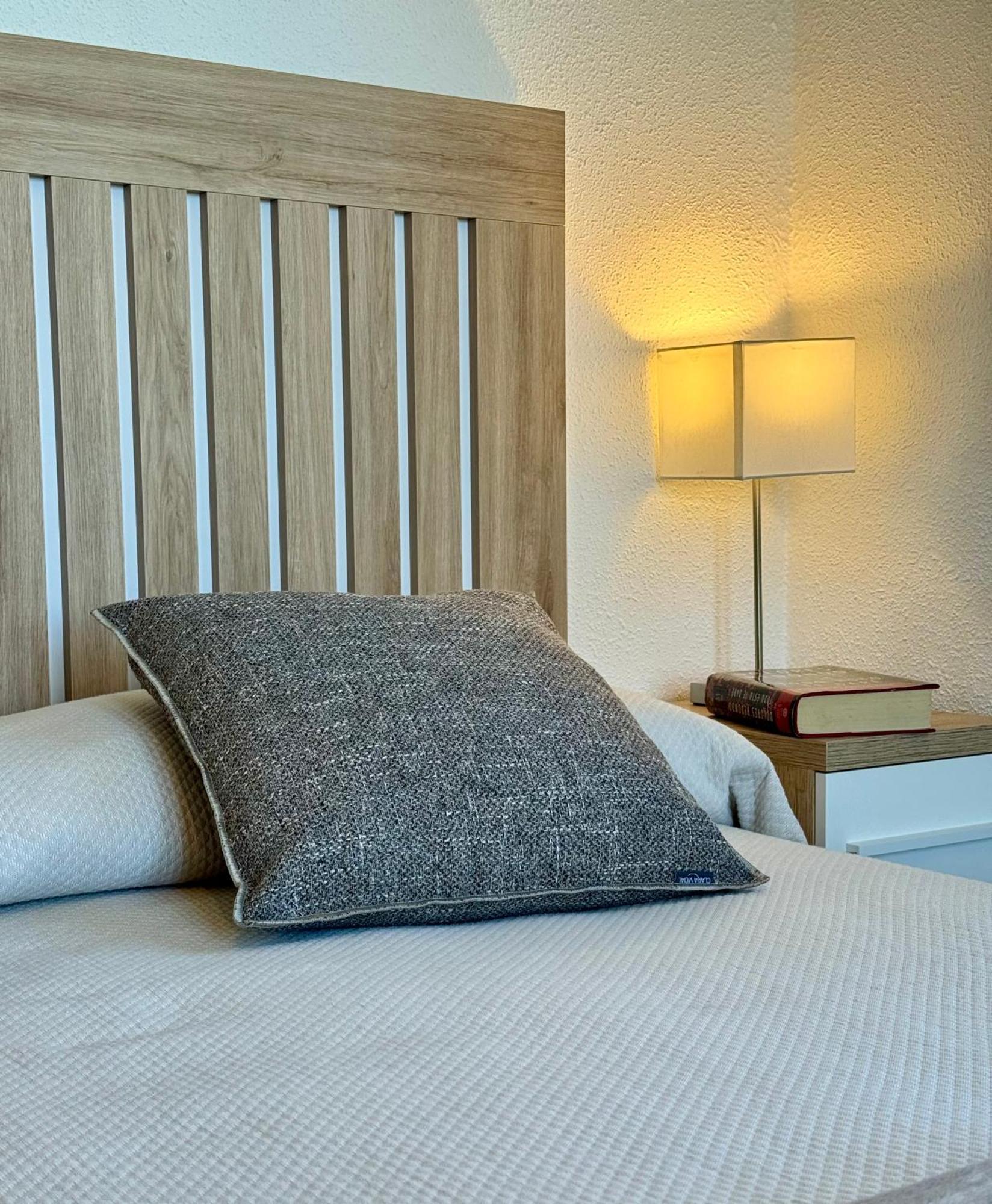 Apartamentos Santa Marina ยาเนส ภายนอก รูปภาพ